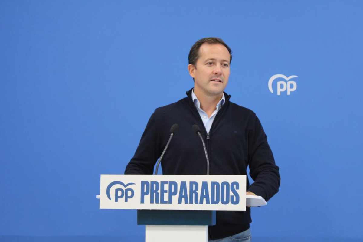 Carlos Velázquez, durante la rueda de prensa en la que ha abordado el debate del agua.