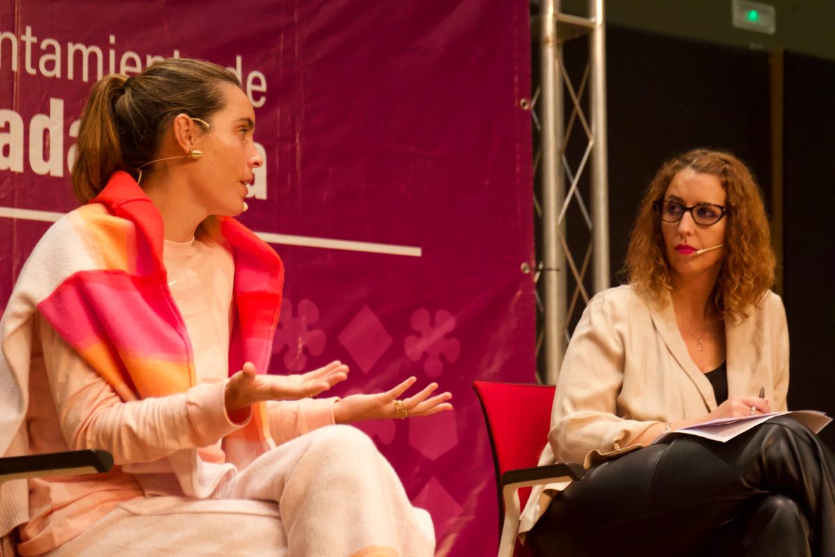 Ona Carbonel y Sara Simón en el I Foro Deporte e Igualdad organizado en Guadalajara