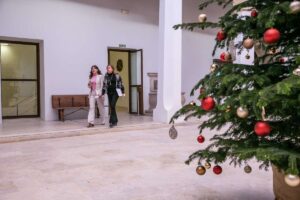 Blanca Fernández dio cuenta de los acuerdos del Consejo de Gobierno, como los que atañen a la conciliación.