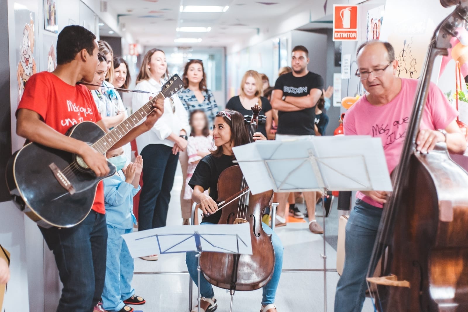 Taller de musicoterapia en el Hospital de Albacete. 