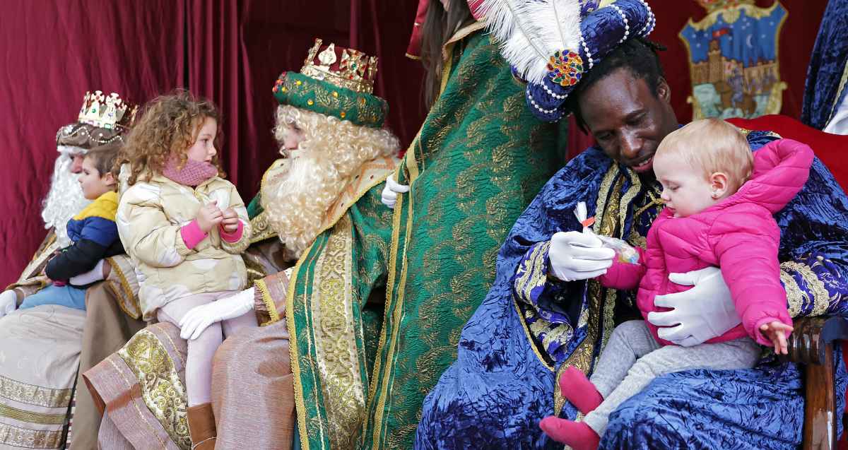 Reyes Magos en Guadalajara recibiendo las cartas de los niños y niñas de Guadalajara