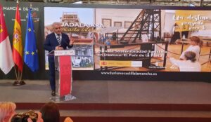 José Luis Vega, presidente de la Diputación de Guadalajara en FITUR
