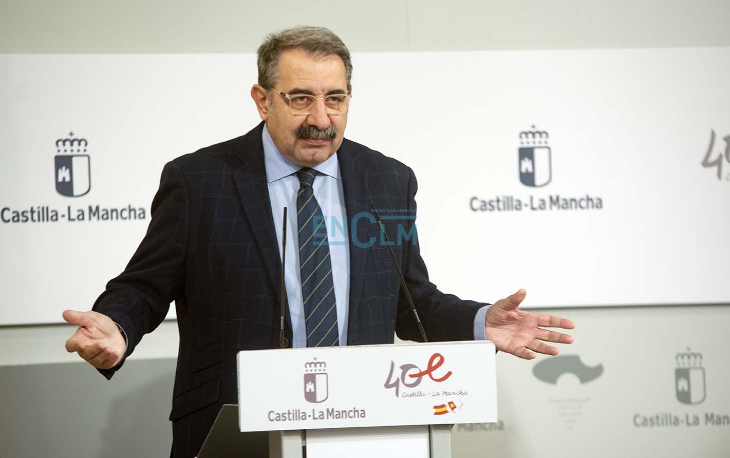 Jesús Fernández Sanz, consejero de Sanidad del Gobierno de CLM, habla del calendario de vacunación