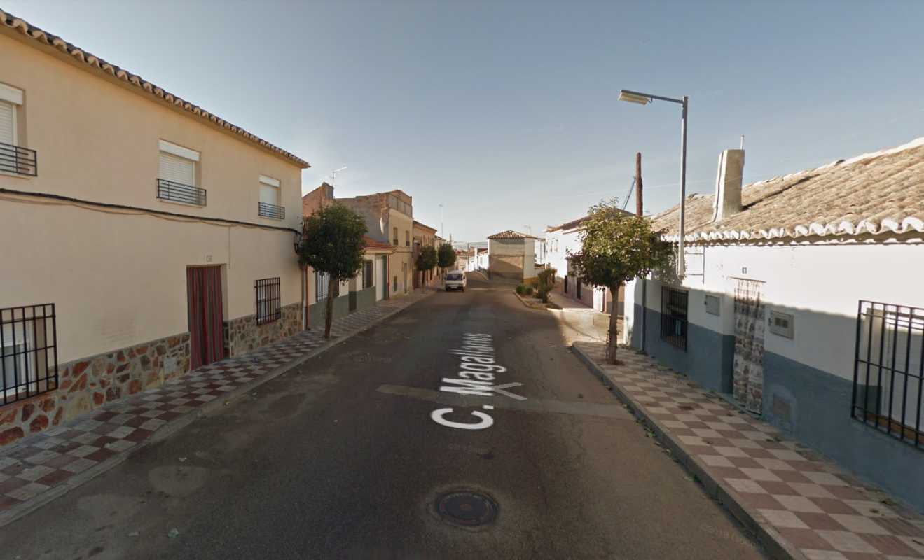 Calle Magallanes, en Camuñas.