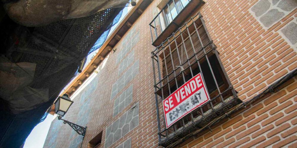 cartel-se-vende-vivienda