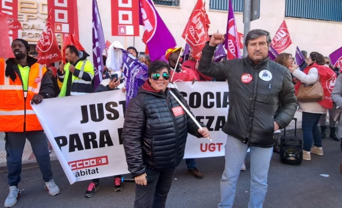 Primer día de huelga de servicios de limpieza