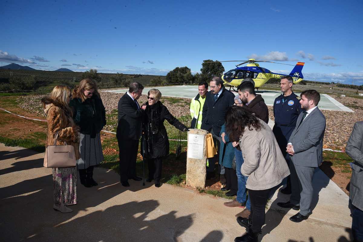 Inauguración del helipuerto de Espinoso del Rey.