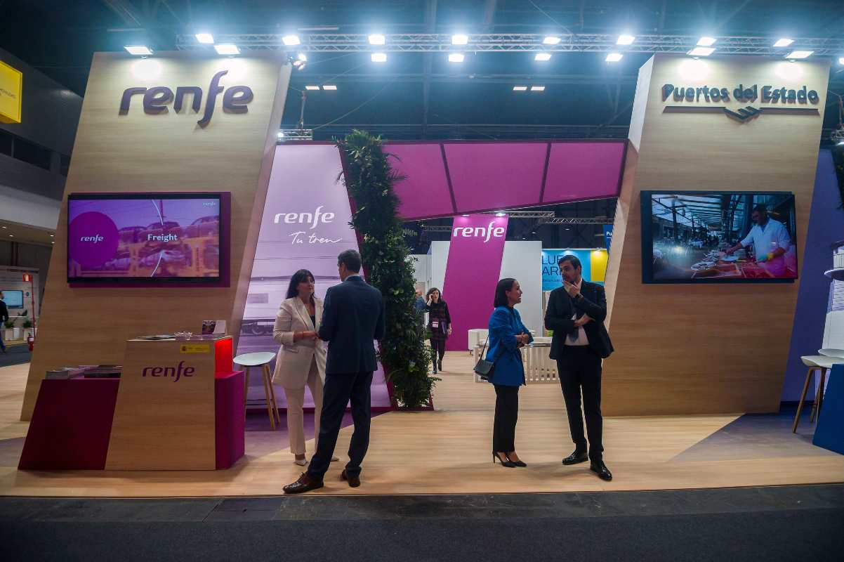 Stand de Renfe en Fitur.