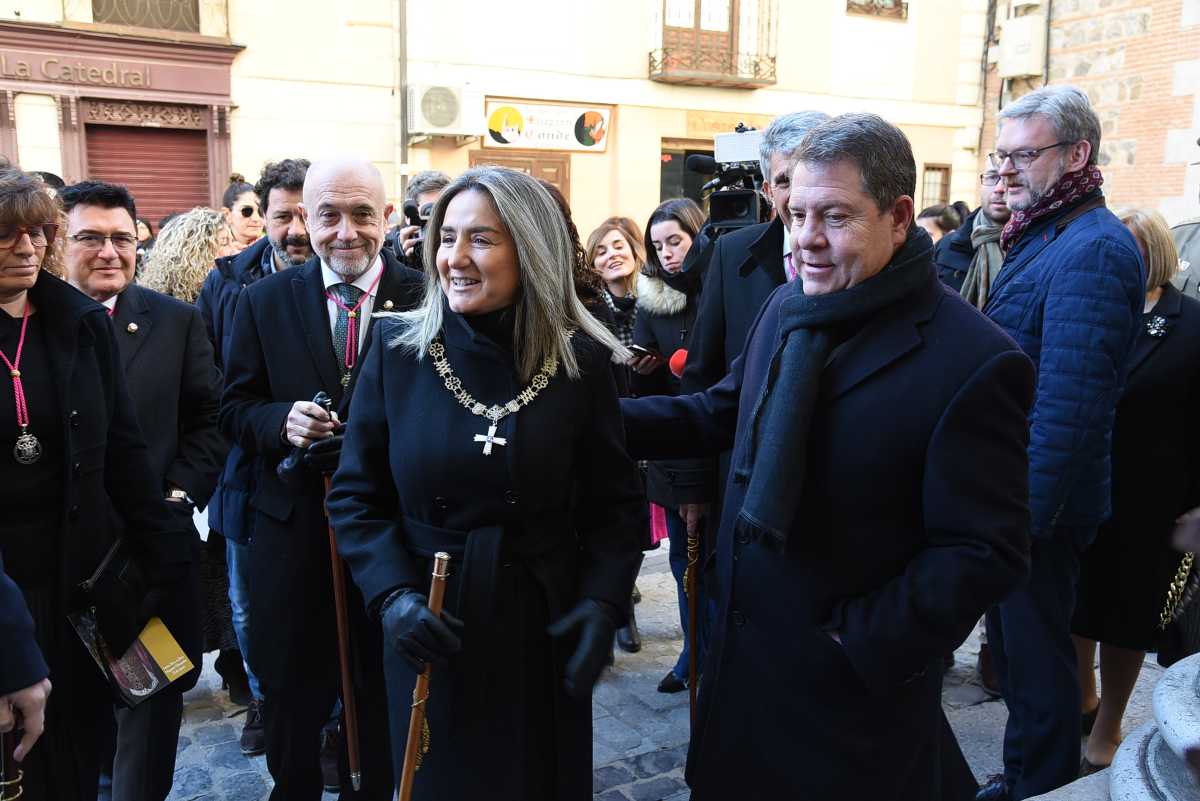 La alcaldesa de Toledo, Milagros Tolón, junto con el presidente de Castilla-La Mancha, Emiliano García-Page.