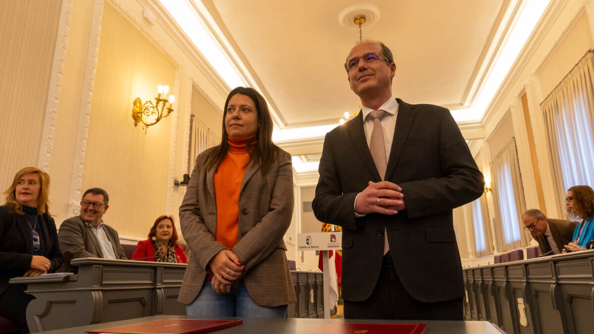 Bárbara García Torijano, consejera de Bienestar Social y Alberto Rojo, alcalde de Guadalajara