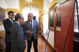 'Mujer y Comunidad. Ser mujer al final de la Edad Media', una exposición que ya se puede visitar en las Cortes de Castilla-La Mancha.