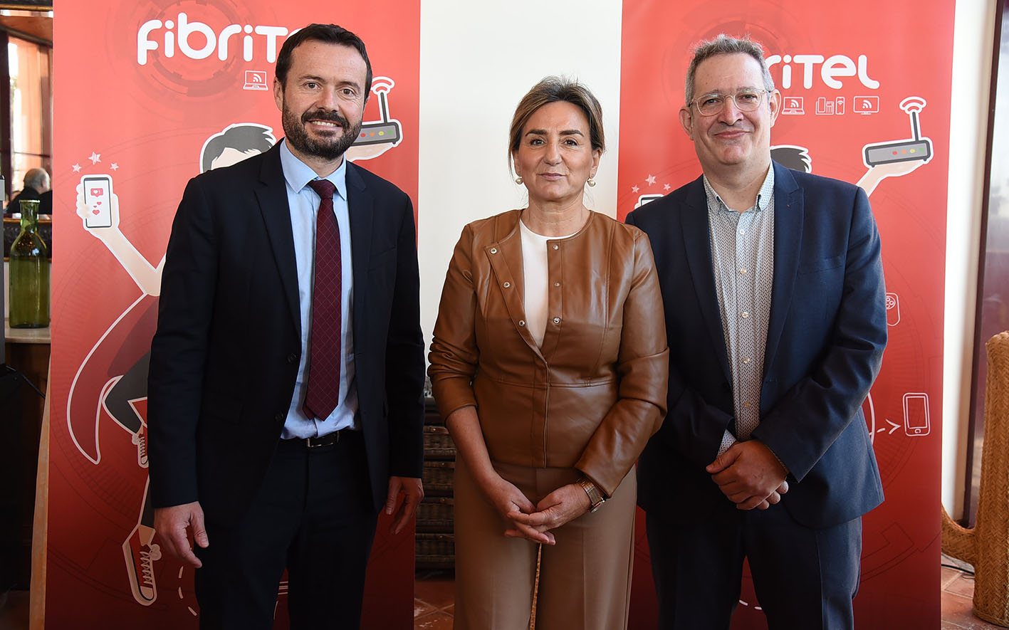 José Luis Escudero, Milagros Tolón y Manuel de la Guía.