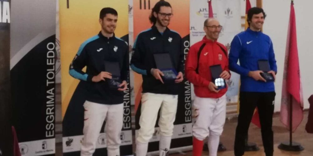 Podio masculino del Regional de esgrima celebrado en Toledo.