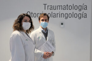 Beatriz Lozano y Enrique Sánchez, médicos del Hospital Universitario de Toledo.