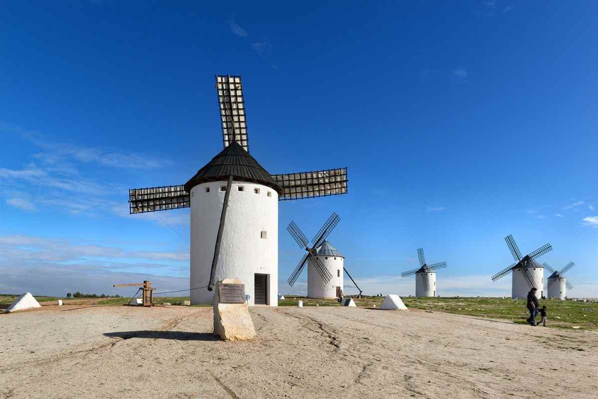 Molinos de Campos de Criptana. Foto: accesible-turismo.castillalamancha.es.