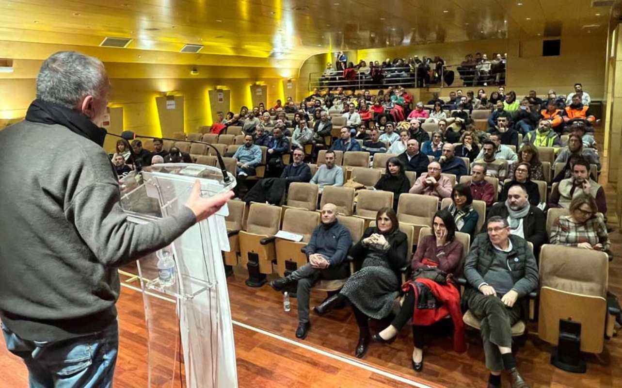 El secretario general de UGT, Pepe Álvarez, en una asamblea de UGT Guadalajara. Foto: UGT.