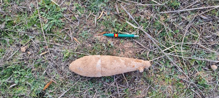 Explosivo encontrado en una finca agrícola de Hita (Guadalajara).