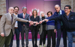 Milagros Tolón, durante la presentación del plan de revitalización que regulará la instalación de pisos turísticos en el casco histórico de Toledo.