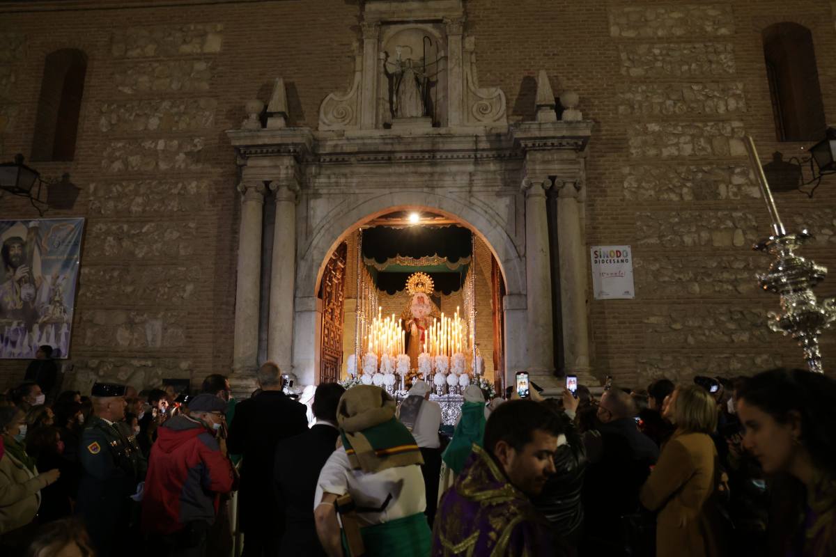 Salida de María Santísima de la Esperanza Macarena. Semana Santa Guadalajara 2022