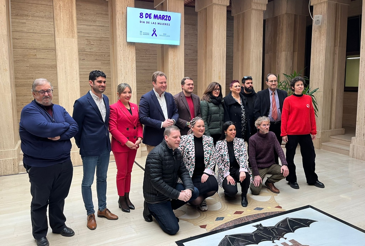 El Ayuntamiento de Albacete acoge la presentación de las actividades con motivo del 8M y el mes de la mujer.