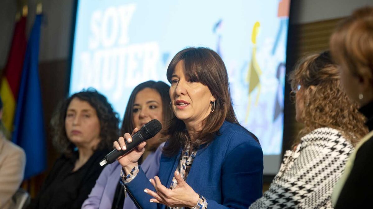 La portavoz del Gobierno de Castilla-La Mancha, Blanca Fernández. Foto: Rebeca Arango.