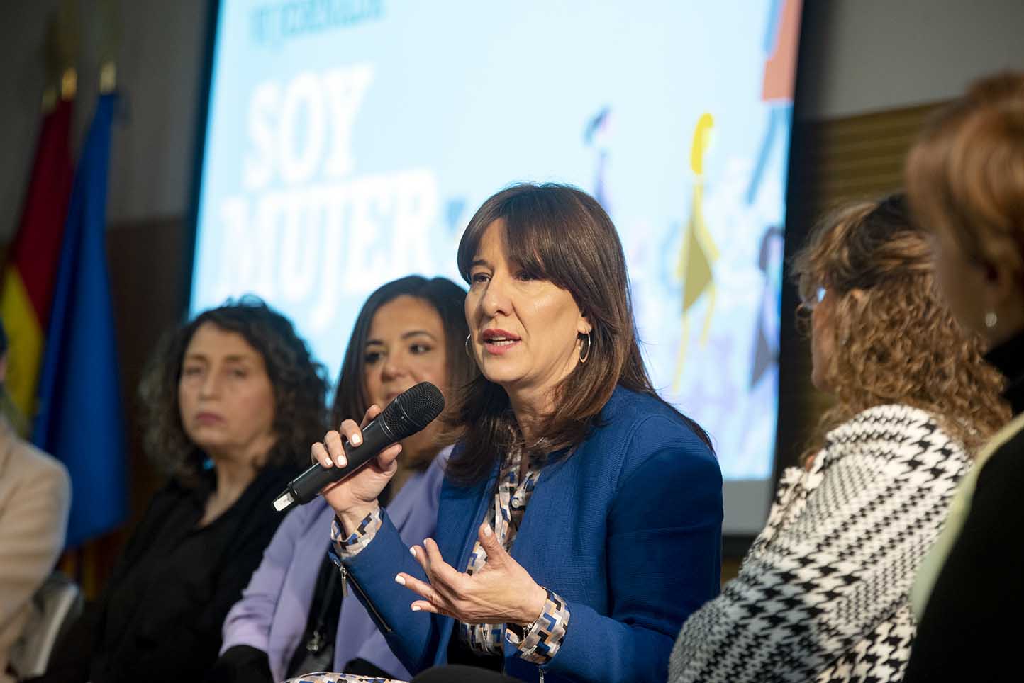 La portavoz del Gobierno de Castilla-La Mancha, Blanca Fernández. Foto: Rebeca Arango.