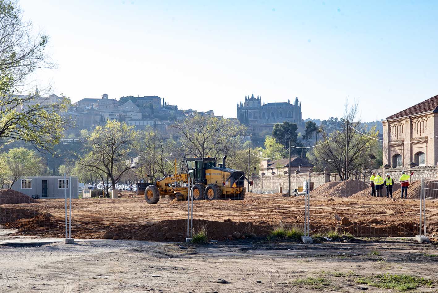 Obras del nuevo párking de la Fábrica de Armas, en Toledo. Foto: Rebeca Arango.