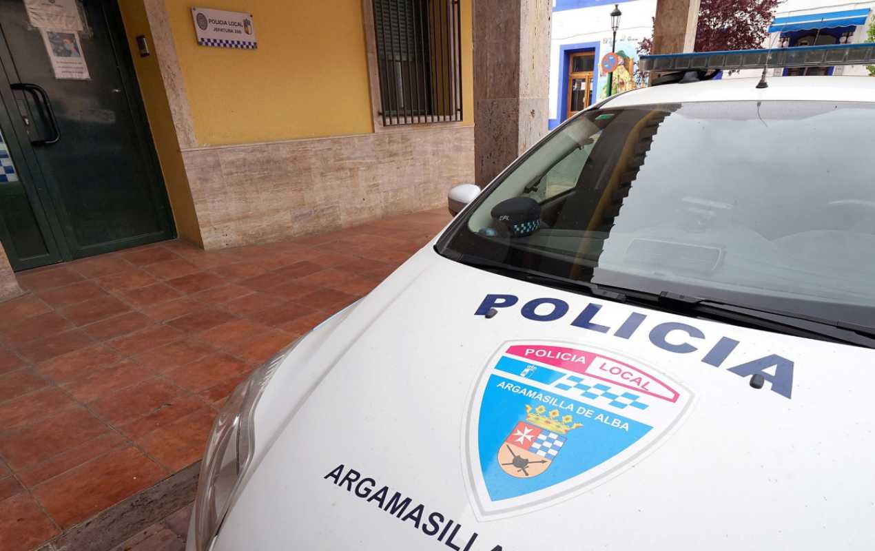 Vehículo de la Policía Local Argamasilla de Alba.