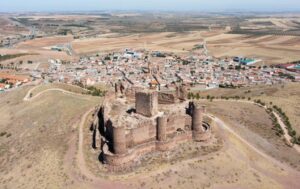 castillo-almonacid