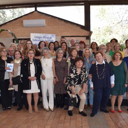 Las enfermeras jubiladas de Toledo y su provincia recibieron un más que merecido homenaje.