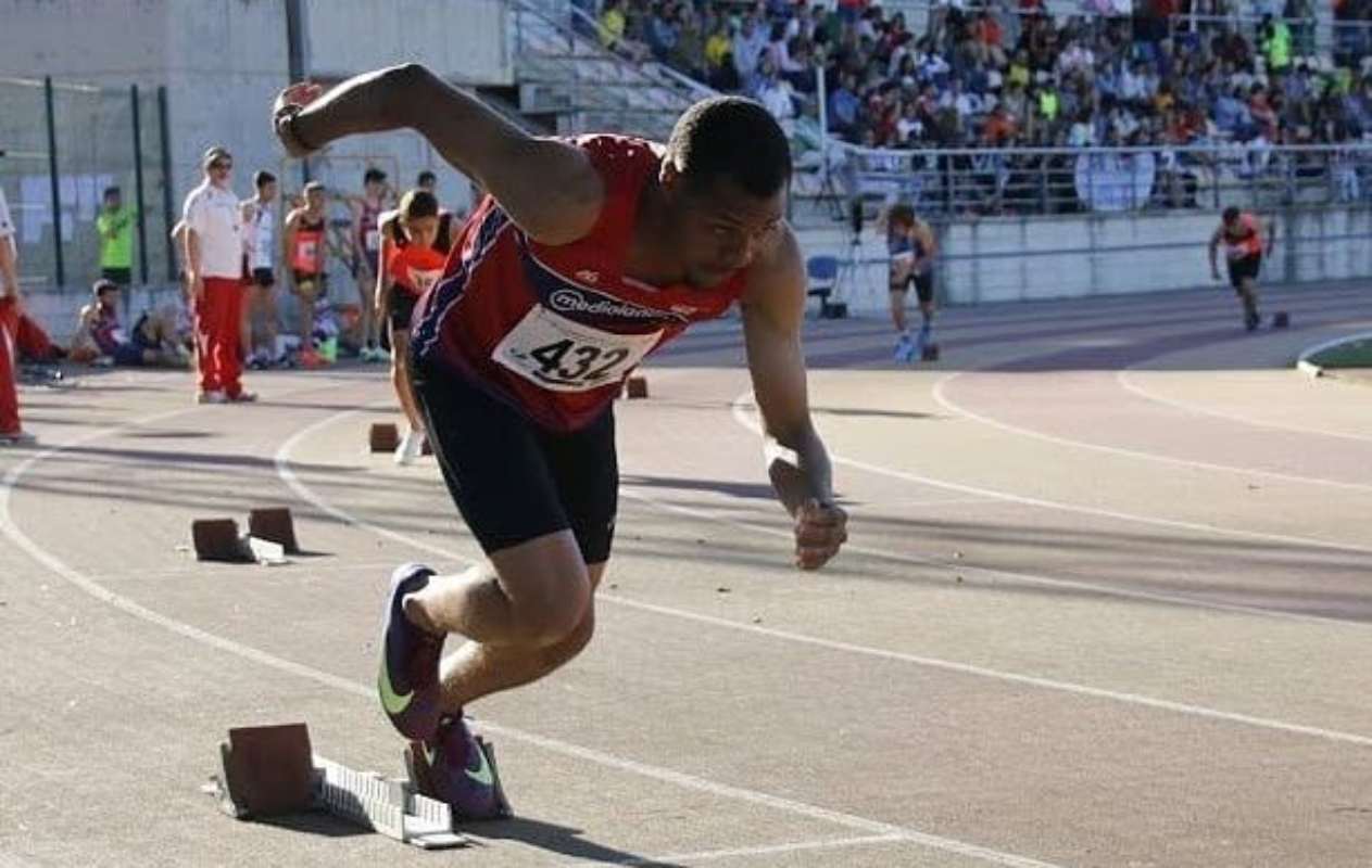 Christian Epitie, cuando triunfaba en el atletismo.