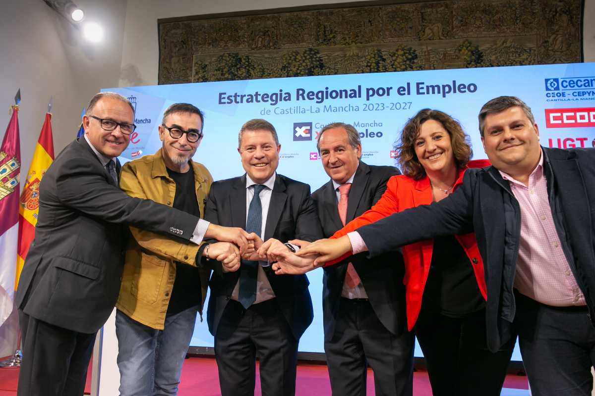 Firma de la Estrategia Regional por el Empleo 2023-2027 de Castilla-La Mancha.
