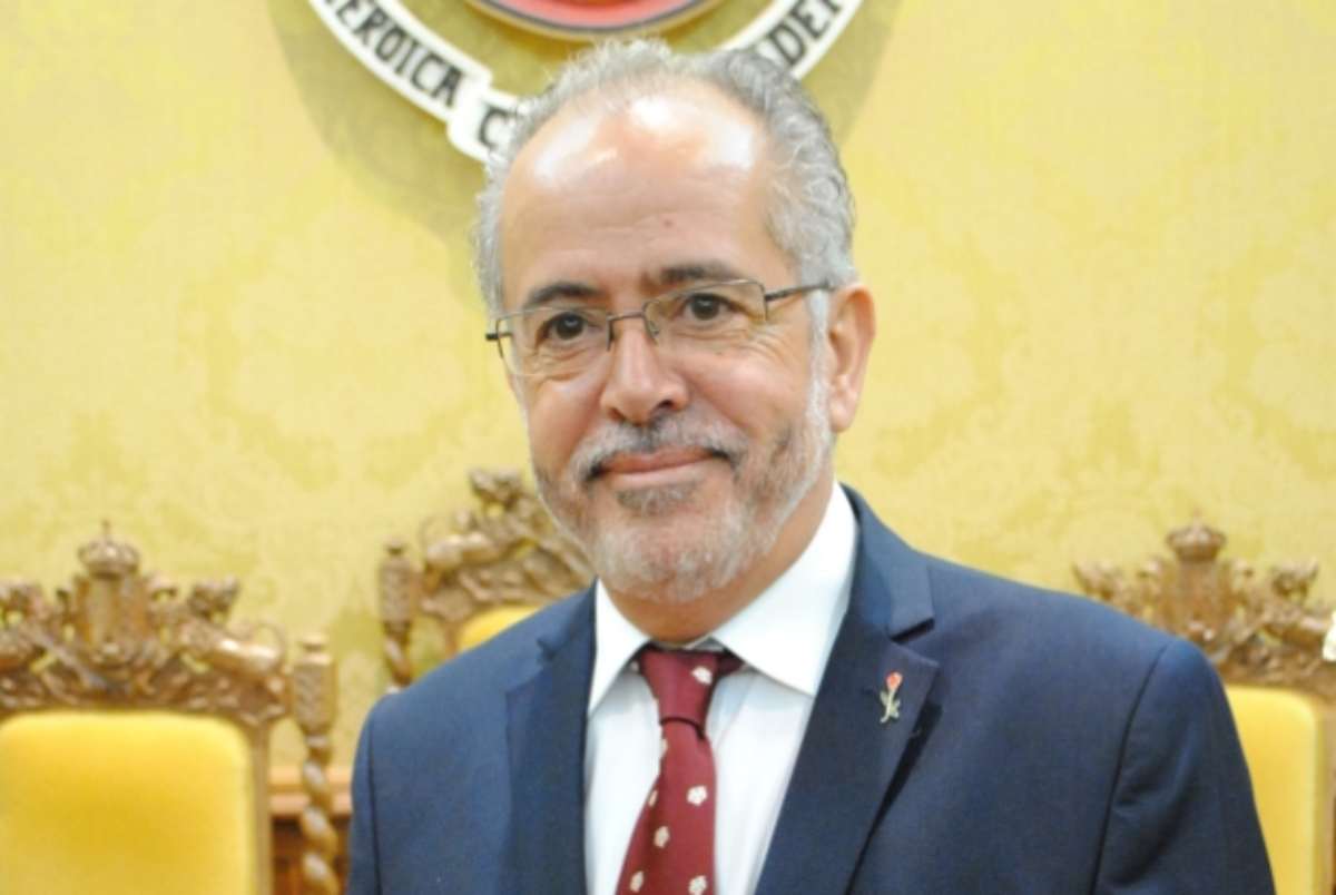 José Antonio Sánchez Elola, concejal del Ayuntamiento de Valdepeñas, ha fallecido este miércoles.