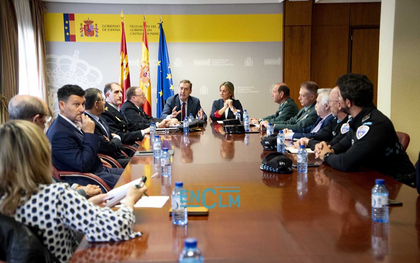 Reunión de la Junta de Seguridad tras el asesinato en el barrio del Polígono. Foto: Rebeca Arango.