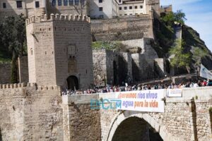 Imagen de archivo de una manifestación convocada por la Plataforma de Toledo en Defensa del Tajo. Foto: Rebeca Arango.