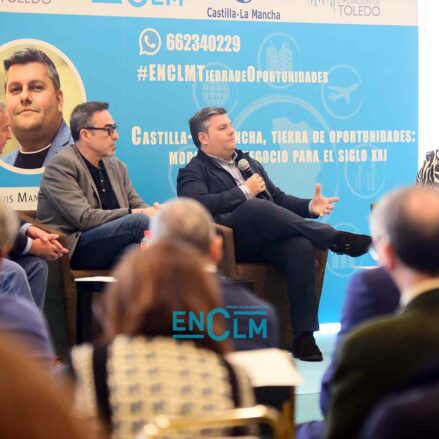 Ángel Nicolás, Paco de la Rosa y Luis Manuel Monforte, en la jornada "Castilla-La Mancha, Tierra de Oportunidades", que ha organizado encastillalamancha.es. Foto: Rebeca Arango.