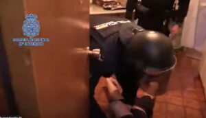 Operación de la Policía Nacional contra un grupo criminal que robaba catalizadores de vehículos.