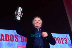 Joan Manuel Serrat recibe en Toledo el Premio Abogados de Atocha, concedido por CCOO CLM
