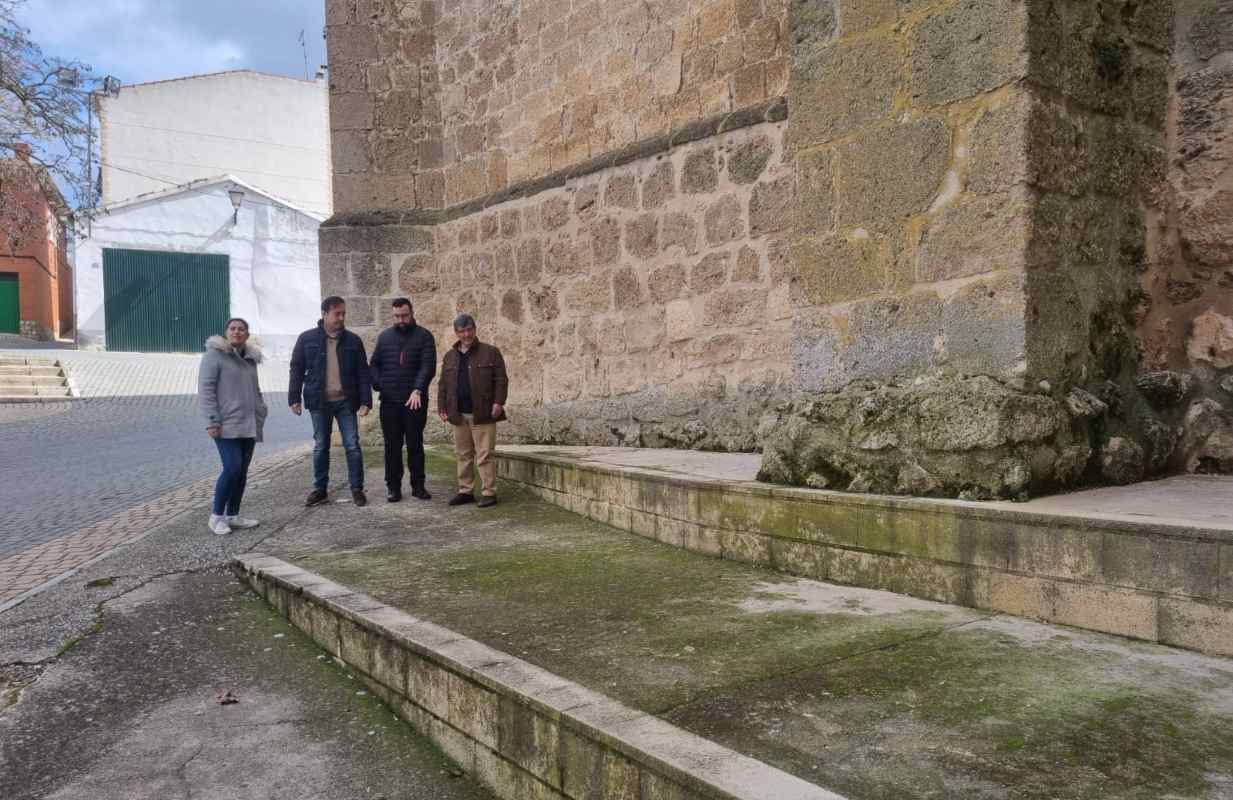 La Diputación de Cuenca ayudará a rehabilitar la iglesia de Villalba del Rey.