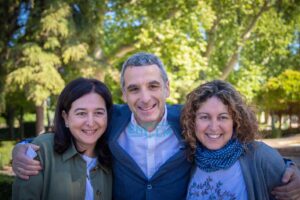 Araceli de la Calle, Esteban Paños e Irene Benayas, cabezas de lista de Ciudadanos en las elecciones municipales de Toledo. Foto: Diego Langreo Serrano.