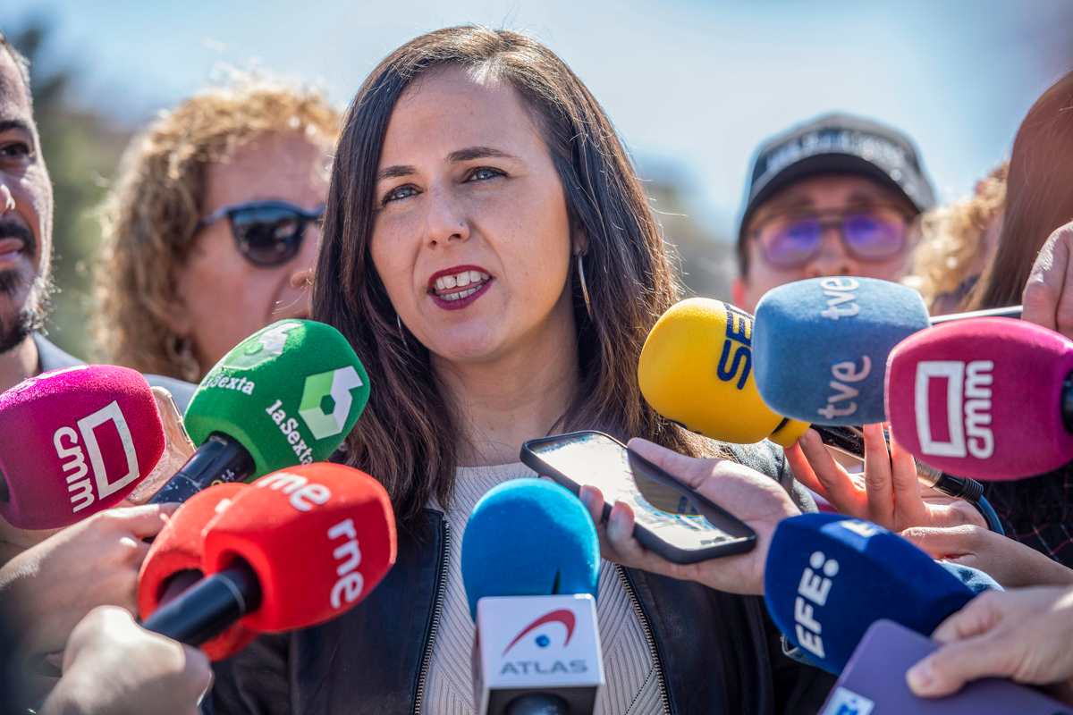 Ione Belarra visitó la Senda Ecológica del Tajo, en Toledo. Foto: EFE/Ismael Herrero.