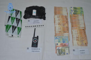 Objetos incautados por la Policía Nacional.