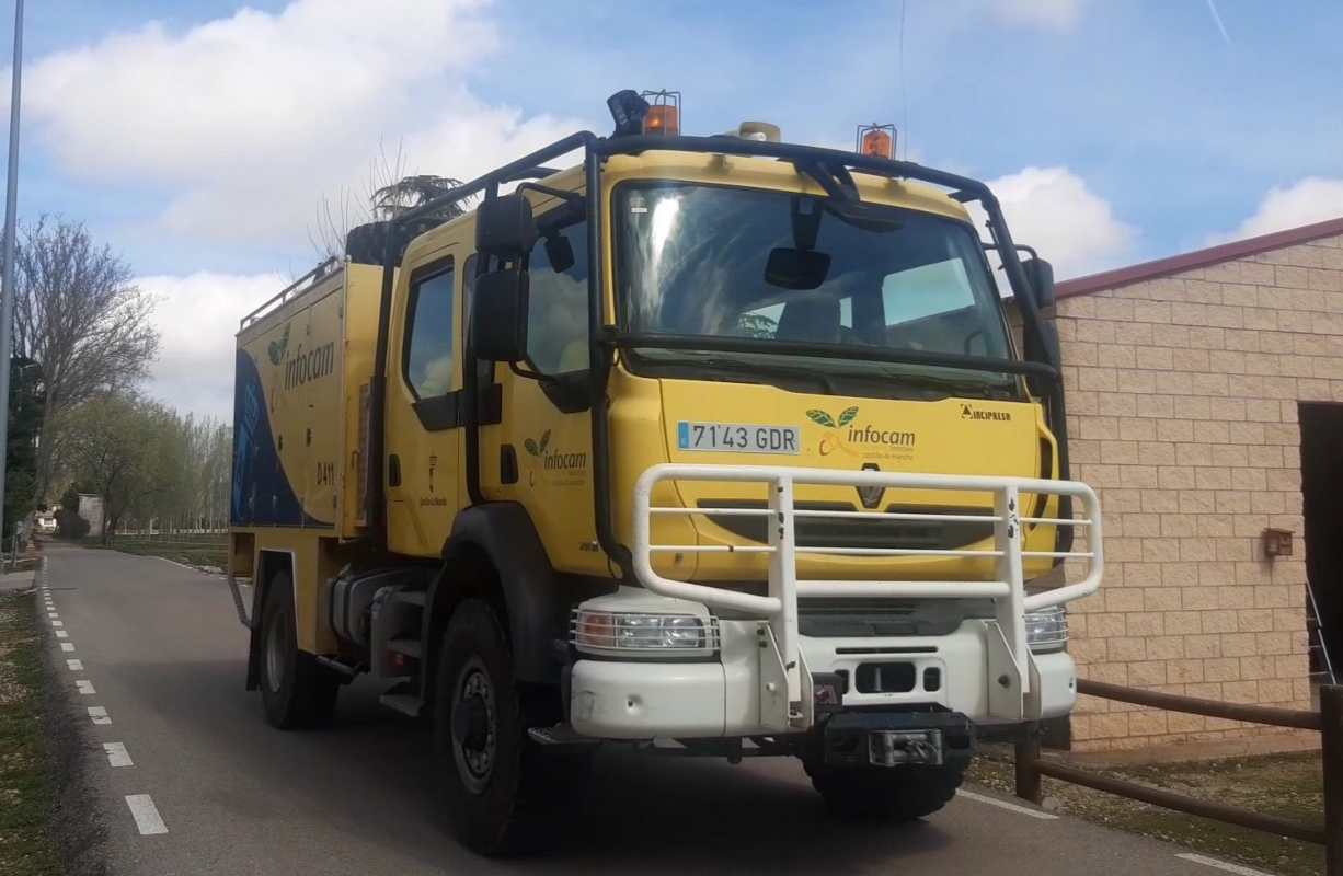 Imagen del convoy que ayudó en las tareas de extinción del incendio entre Castellón y Teruel.