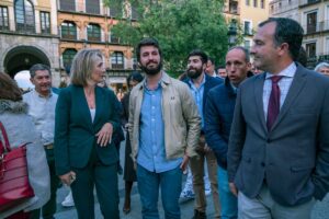 Juan García-Gallardo, junto con Inés Cañizares, David Moreno, Manuel Mariscal y Daniel Arias. Foto: EFE/Ángeles Visdómine.