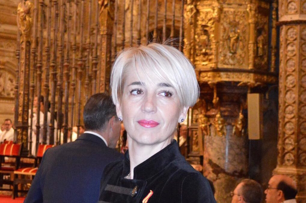 "En la catedral de Toledo, joya de mi querida ciudad. La primera vez que asistí en ella a un acto oficial como diputada y representante del pueblo español".