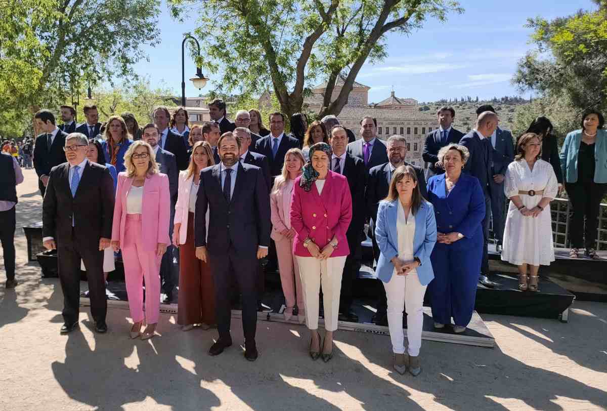 Por la provincia de Toledo será el presidente del PP de Castilla-La Mancha, Paco Núñez; por la provincia de Albacete será Tania Anducoberri, en la provincia de Ciudad Real, será la diputada regional Lola Merino; en la de Cuenca será la también diputada regional María Roldán; mientras que en Guadalajara será Nacho Redondo.