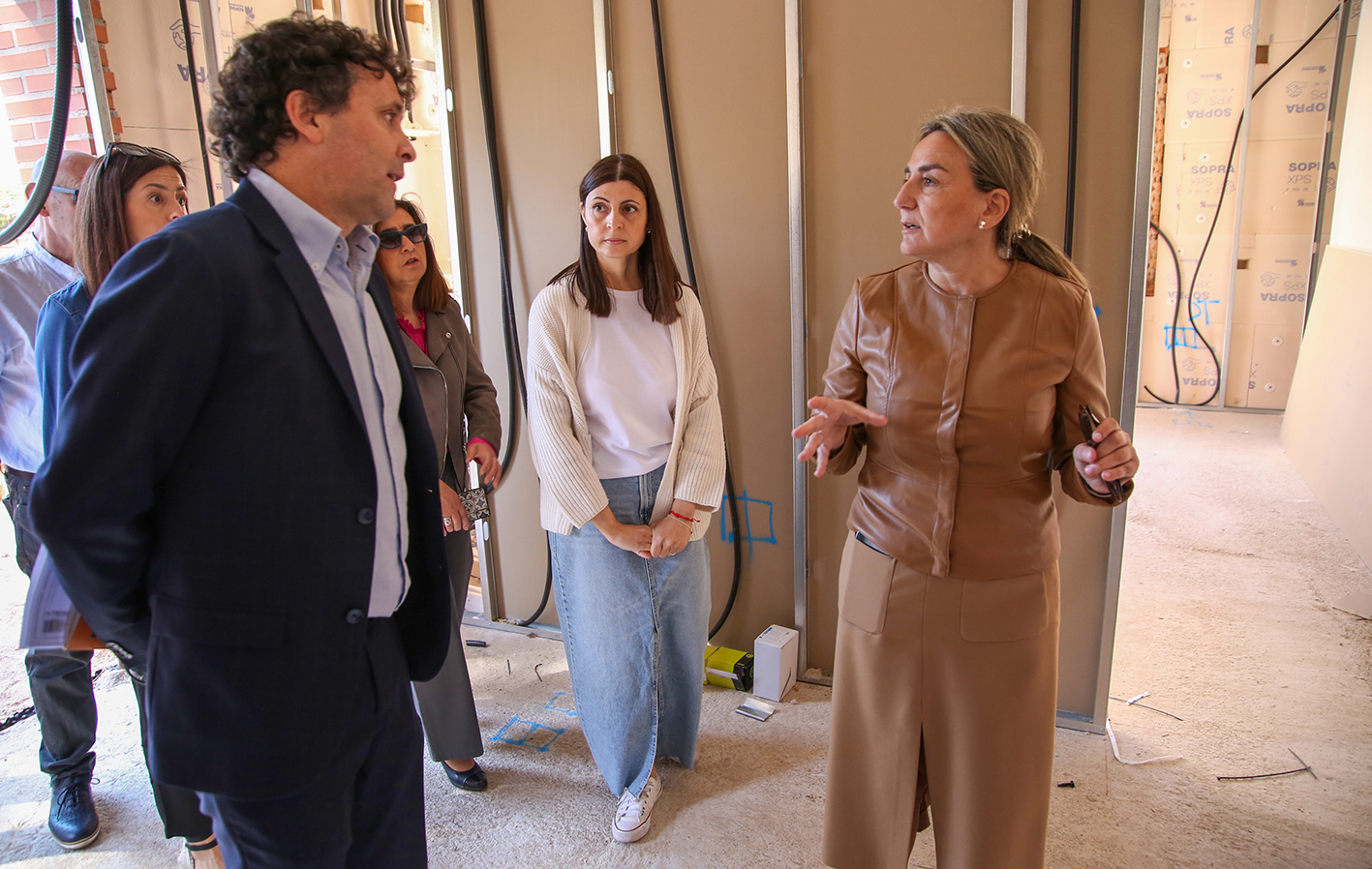 Milagros Tolón, durante su visita a las instalaciones de Apace, en Toledo.