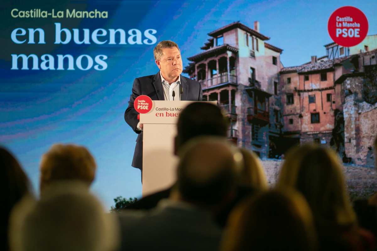 Emiliano García-Page, en el encuentro con la ciudadanía que ha tenido en Jábega (Cuenca).