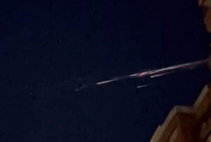 Los restos del satélite de Space-X sobre la península.