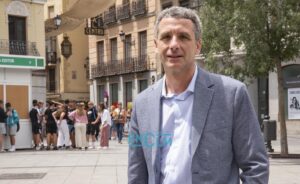 Esteban Paños en la pasada campaña electoral. Foto: Rebeca Arago.